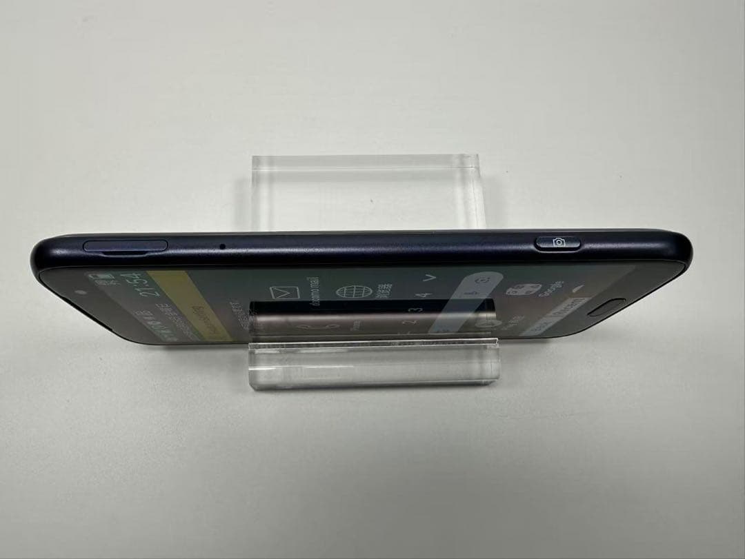 NTT docomo らくらくスマートフォン F-53E ネイビー