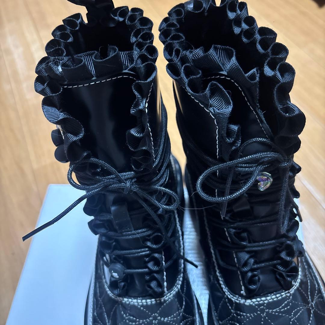 Dr.Martens/JADONFRRILL8ホールブーツフリル付き厚底未使用品