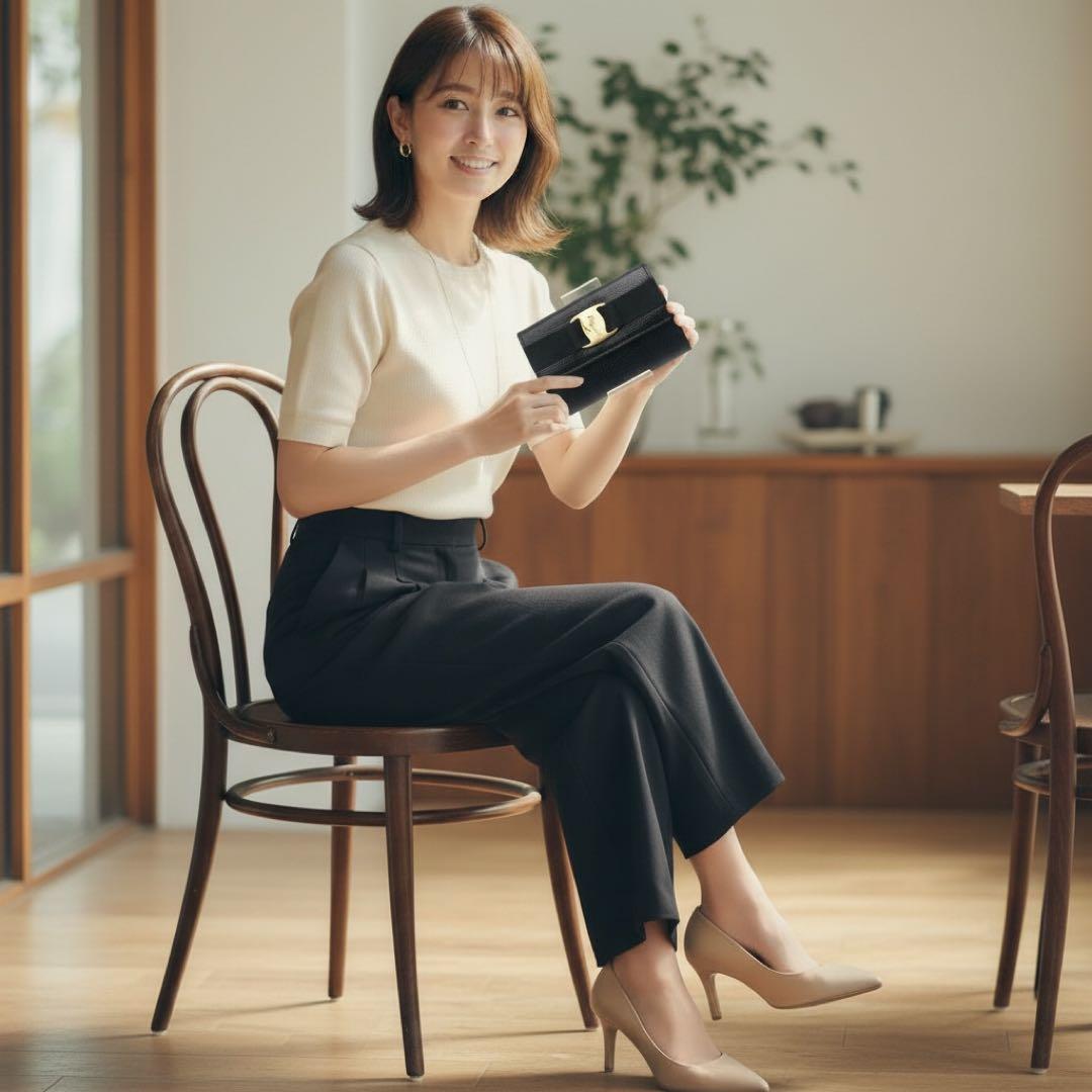 《未使用級》Ferragamo フェラガモ 二つ折り財布 ヴァラ・リボン