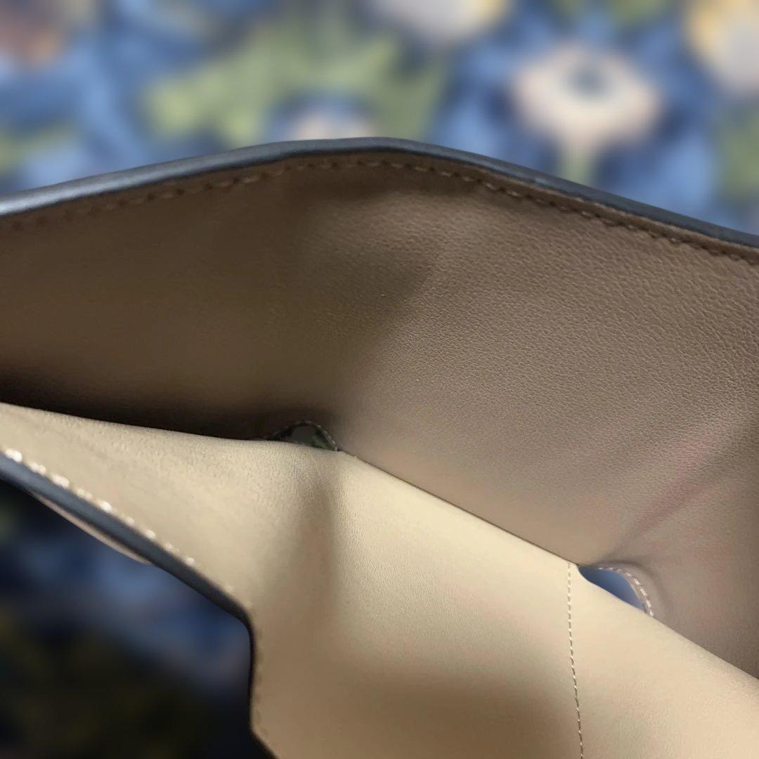 【美品】ロエベアナグラムバーティカルウォレット