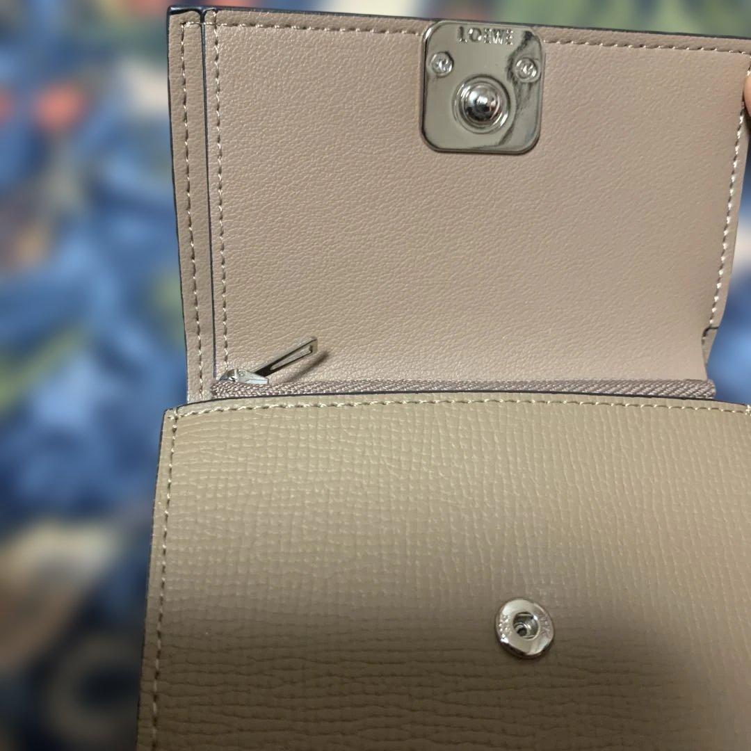 【美品】ロエベアナグラムバーティカルウォレット