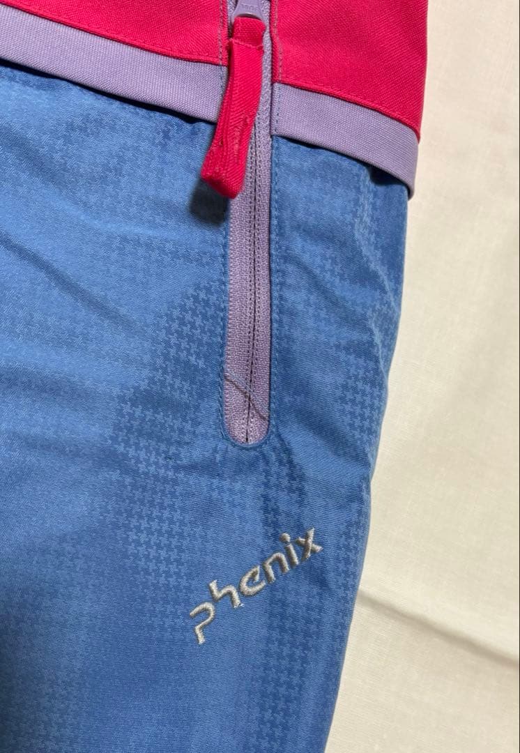 美品★Phenix 140cmキッズ スノーボードウェア 上下セット 水色可愛い