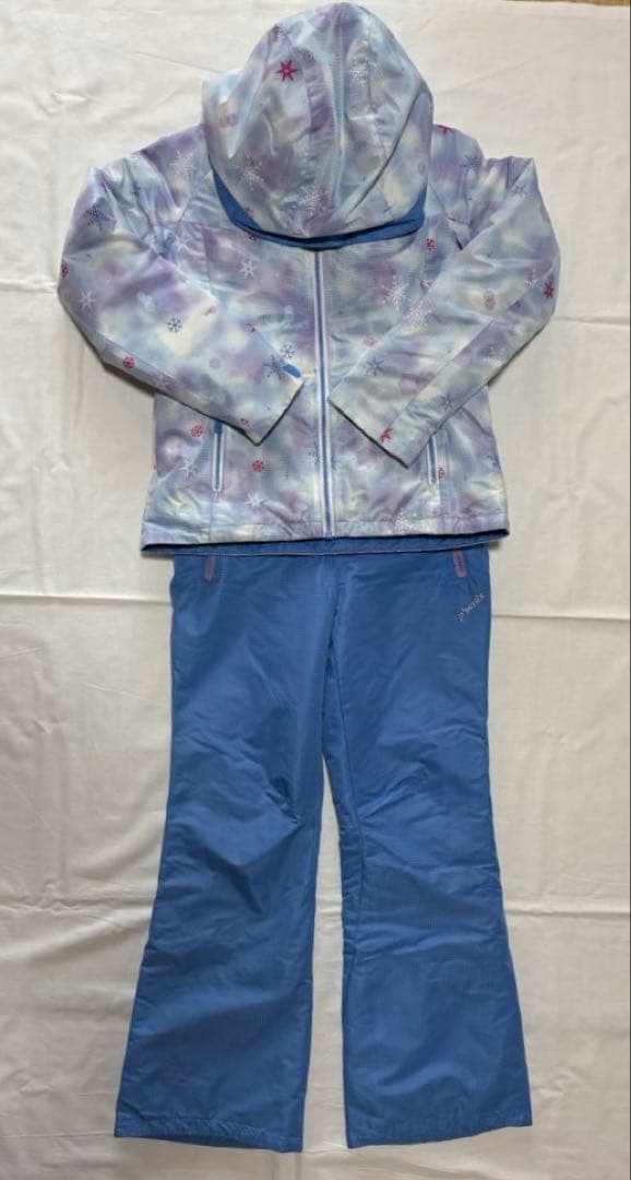 美品★Phenix 140cmキッズ スノーボードウェア 上下セット 水色可愛い
