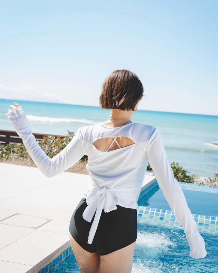 YUKO KUROSAWA ラッシュガード
