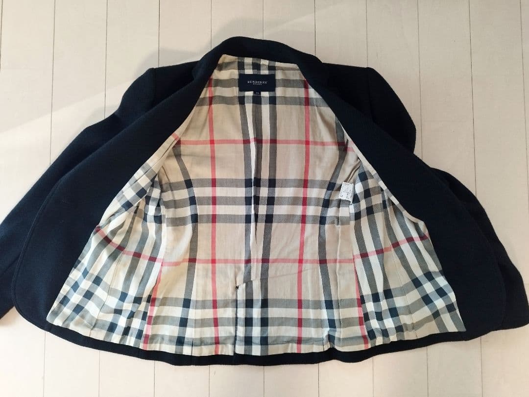 ☆超美品　バーバリー　ジャケット　38 М　卒業式　三陽商会　BURBERRY