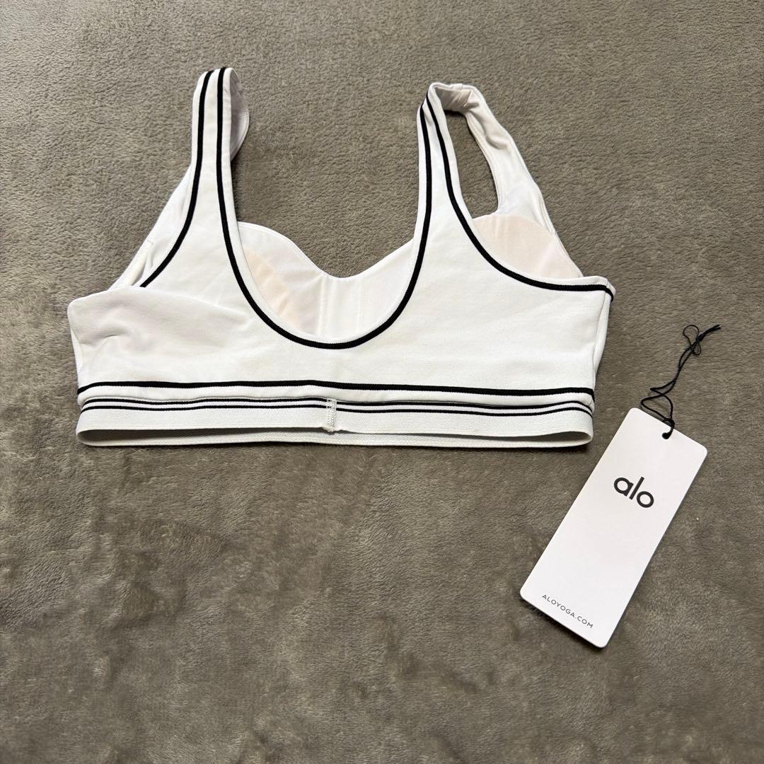 alo yoga エアブラッシュ スポーツブラ S ホワイト