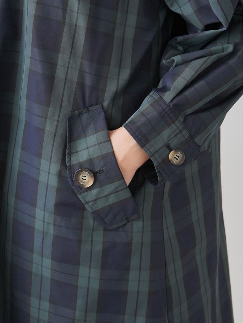 美品　24年　Leilian ライナー付きフーデットコート