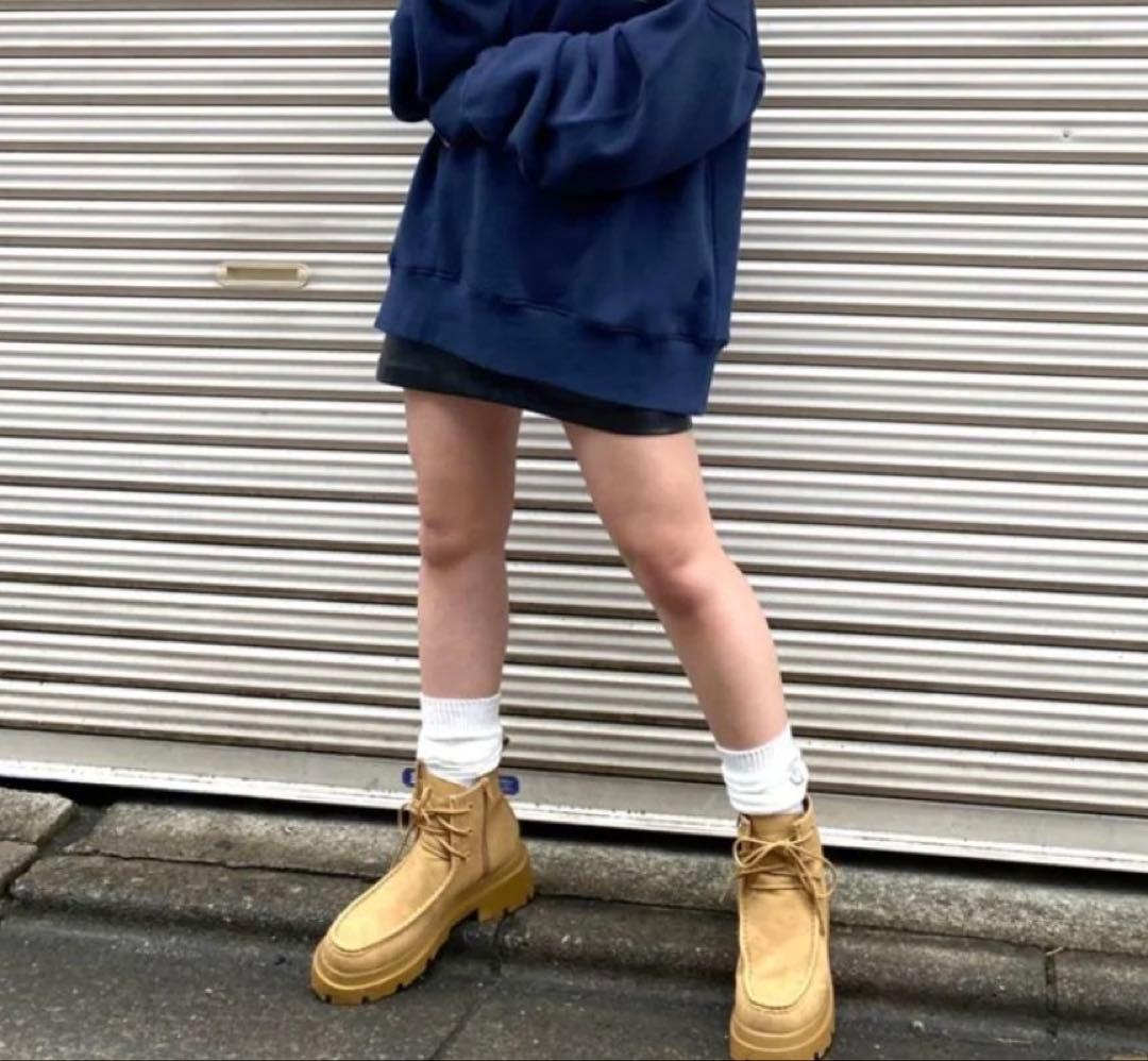 エモダ　アップレースタンクシューズ