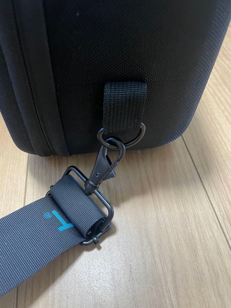 SOLOSHOT3+（プラス）　三脚、専用カメラケース、ショルダーストラップ