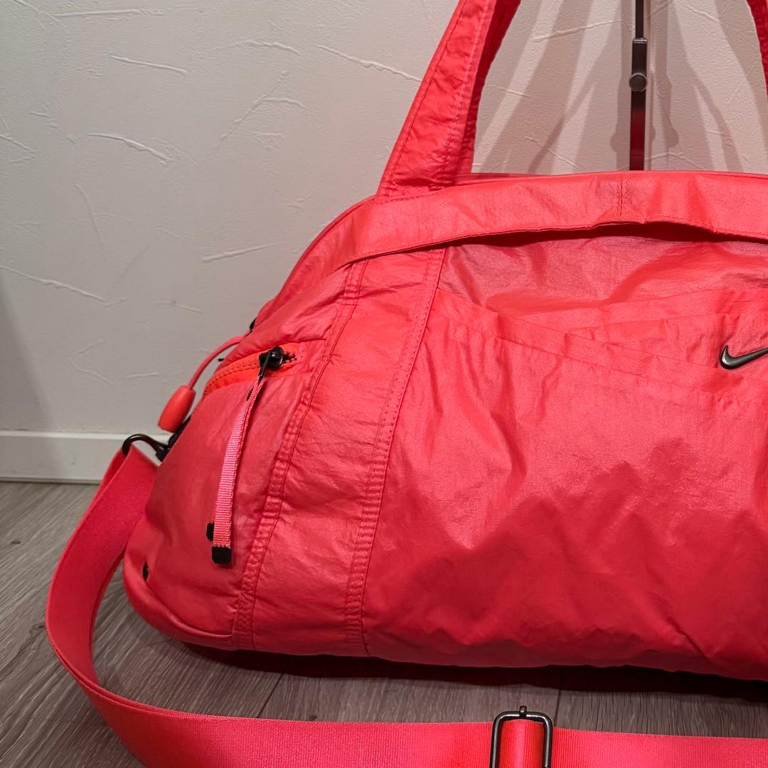 NIKE ナイキ ボストンバッグ ダッフルバッグ 大容量 軽量 ジム 旅行 合宿