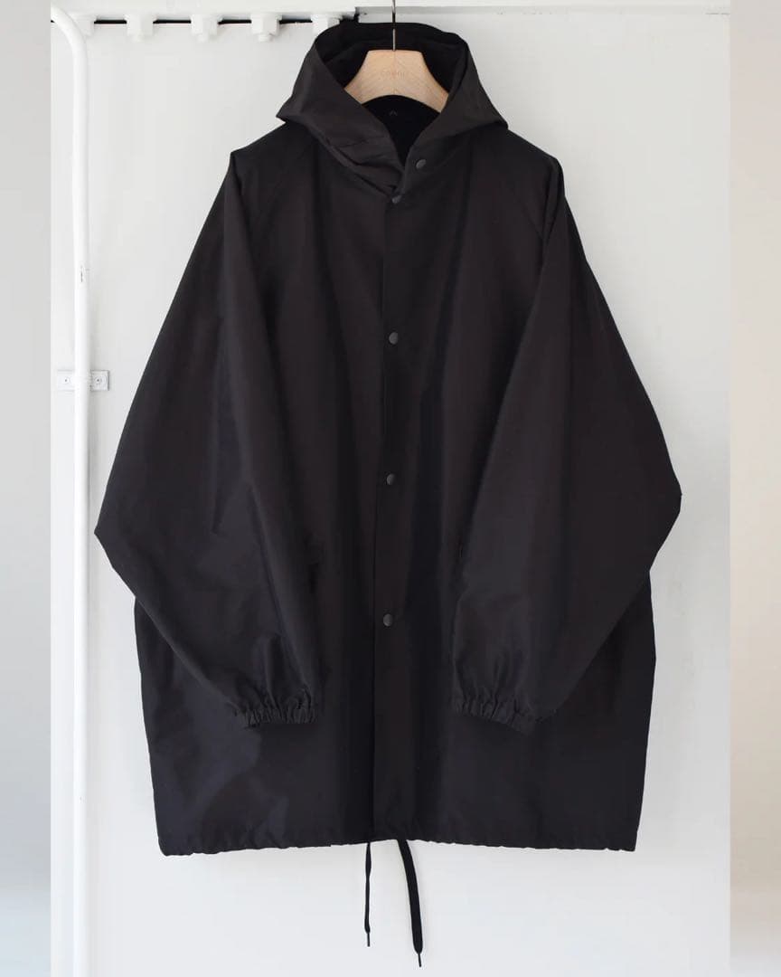 COMOLI コットンシルクフーデットコート 2
