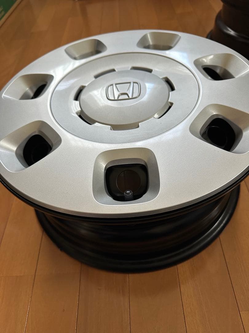 ホンダ　新型フリード　純正ホイール　2本セット ②