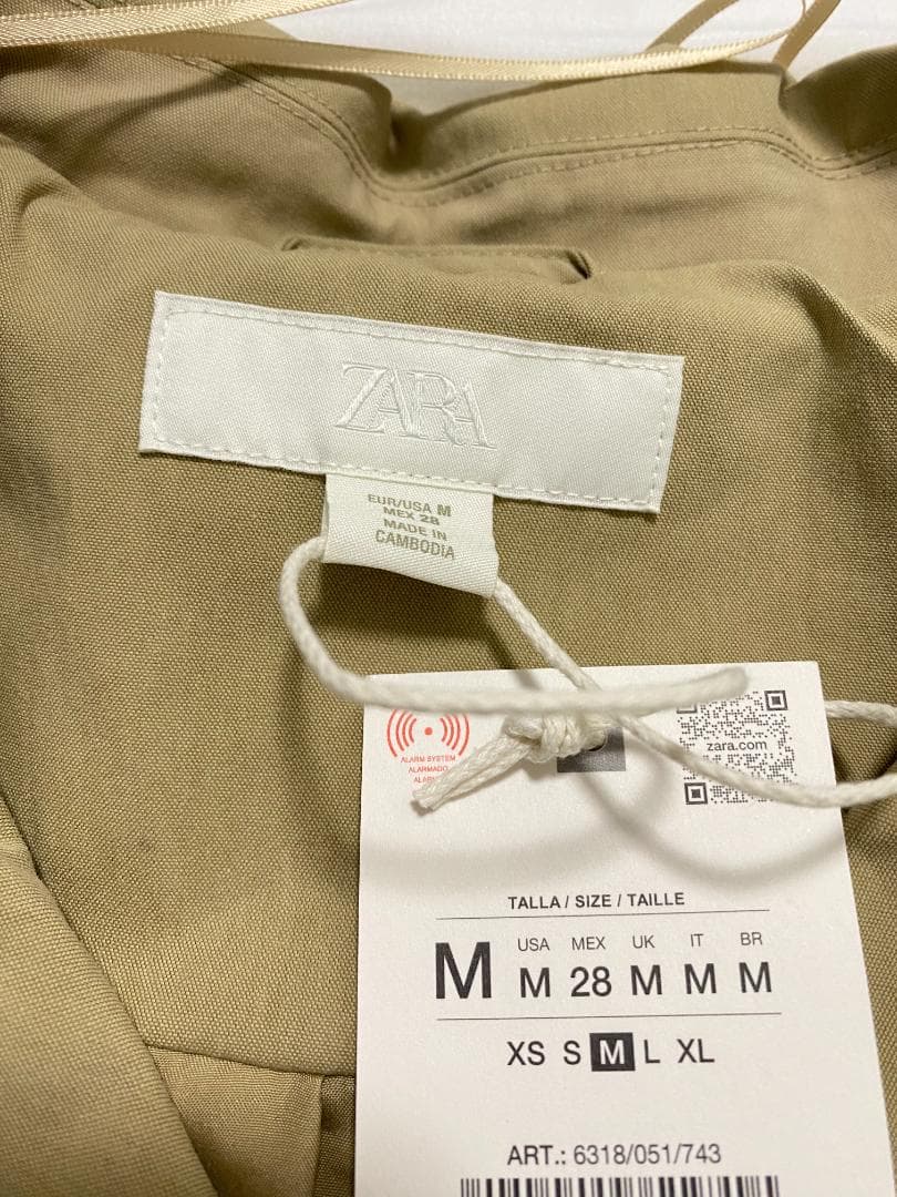 【新品】 ZARA ショートトレンチコート ショルダーパッド付き M