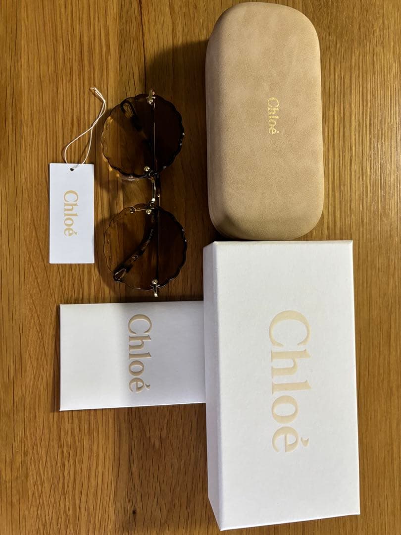 tomomo　クロエChloé スカラップデザイン サングラス