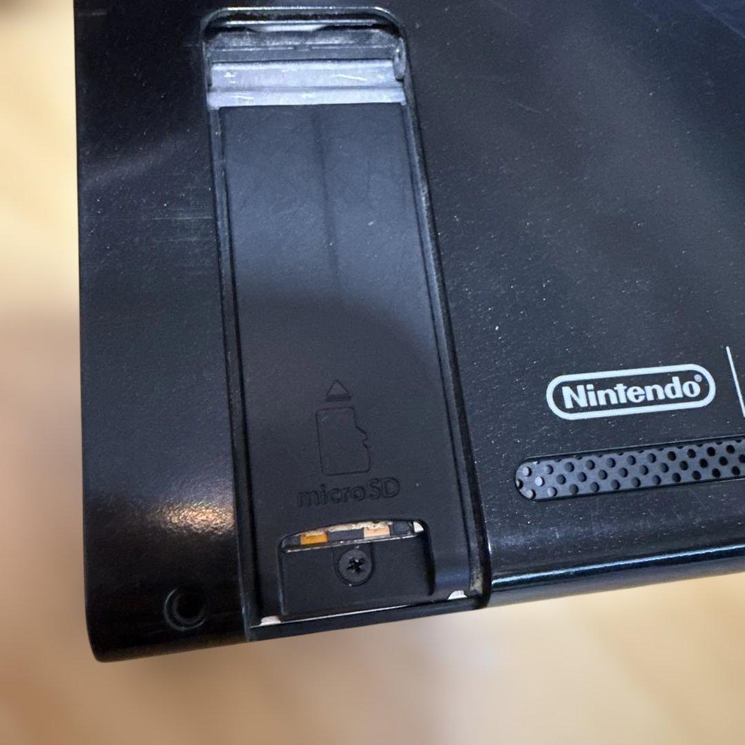 純正美品　Nintendo Switch 本体 ジョイコン他セット