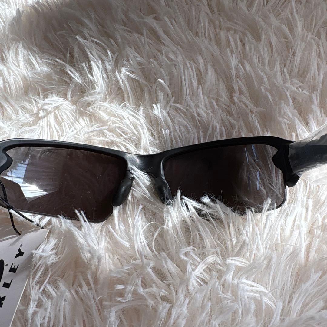 OAKLEY スポーツサングラス ファッションサングラス ケース付き オークリー
