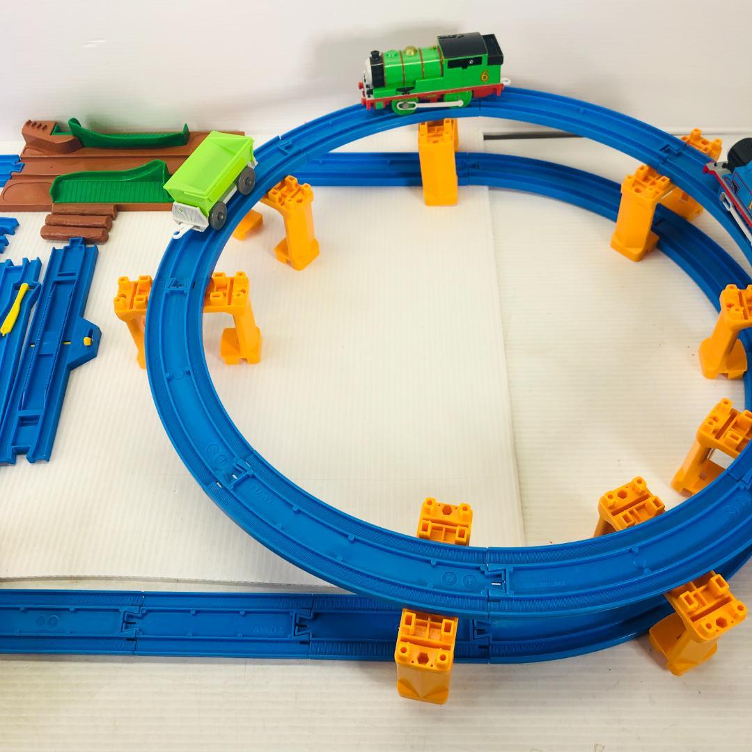 プラレール トーマス&バッシュの丸太つみおろしセット