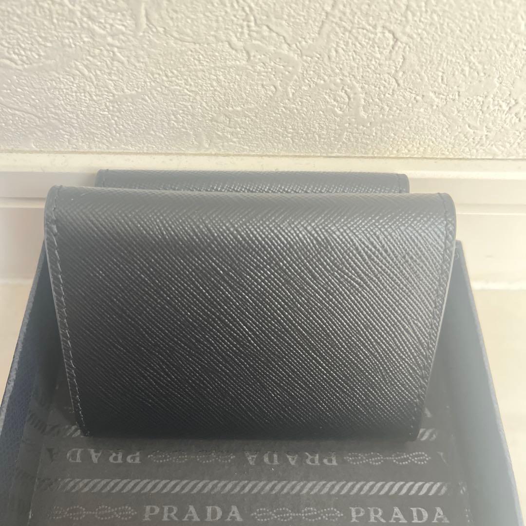 【新品】PRADA プラダ 三つ折り財布 コンパクトウォレット レザー ロゴ 黒