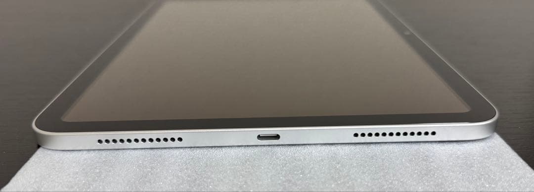 iPad A16 128GB Wi-Fi 充放電0回 バッテリ100%