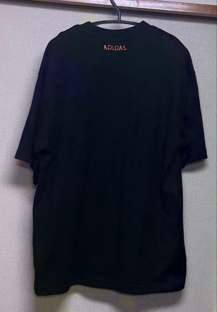 adidas Korn Tシャツ ブラック