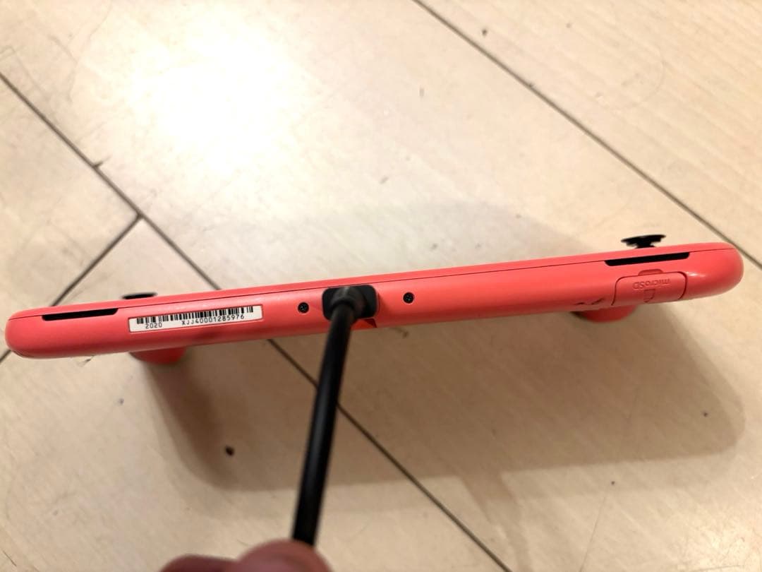 d*7様 Nintendo Switch Lite ピンク 画面ひび割れ　ジャン