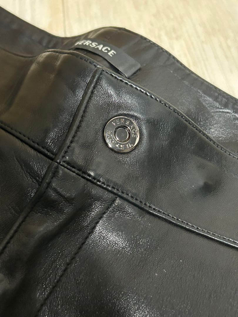 Gianni versace レザーパンツ