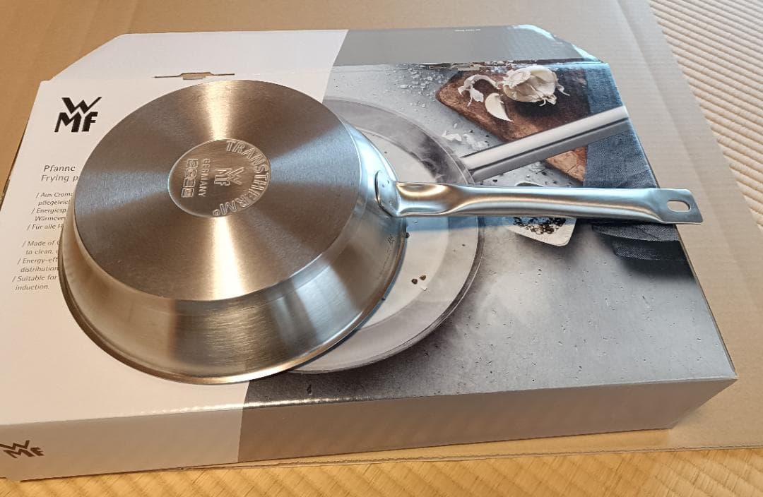 新品同様 WMF ヴェーエムエフ フライパン 24cm IH ガス火対応