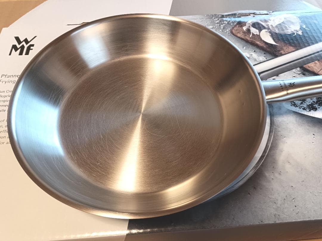 新品同様 WMF ヴェーエムエフ フライパン 24cm IH ガス火対応