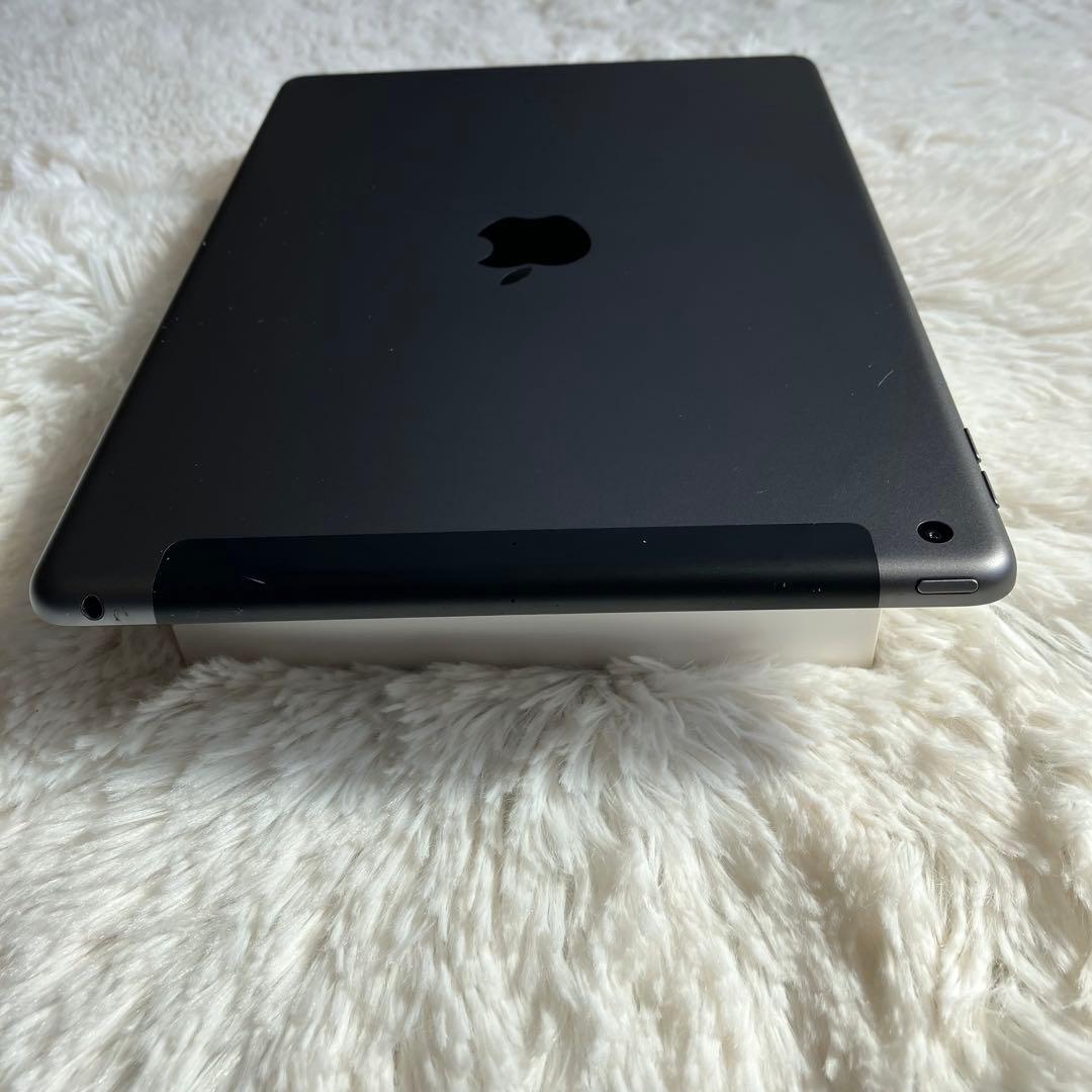 【1台限定】iPad 第8世代 セルラーモデル【極美品】 #115 【付属品】