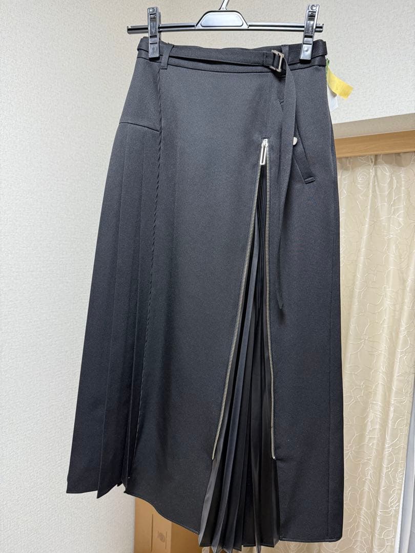 か*ゃ様 UNITED TOKYO オプティカルジッププリーツスカート