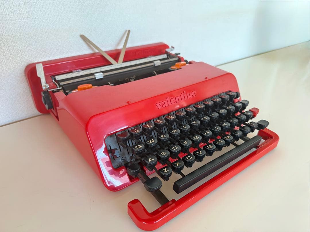 【希少】Olivetti　オリベッティ　タイプライター　バレンタイン　赤いバケツ