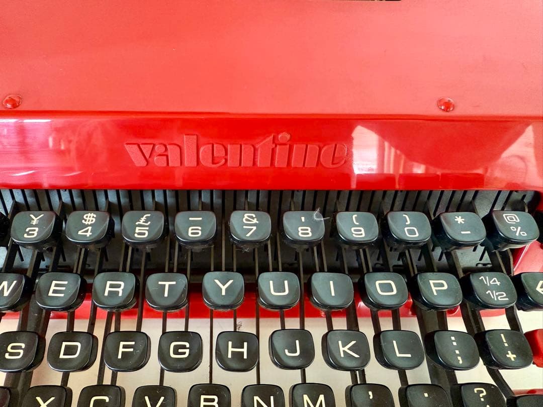 【希少】Olivetti　オリベッティ　タイプライター　バレンタイン　赤いバケツ