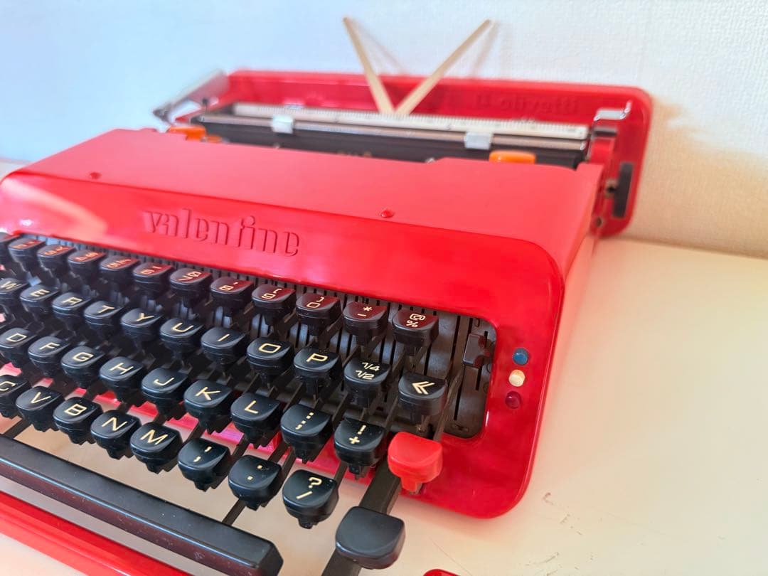 【希少】Olivetti　オリベッティ　タイプライター　バレンタイン　赤いバケツ