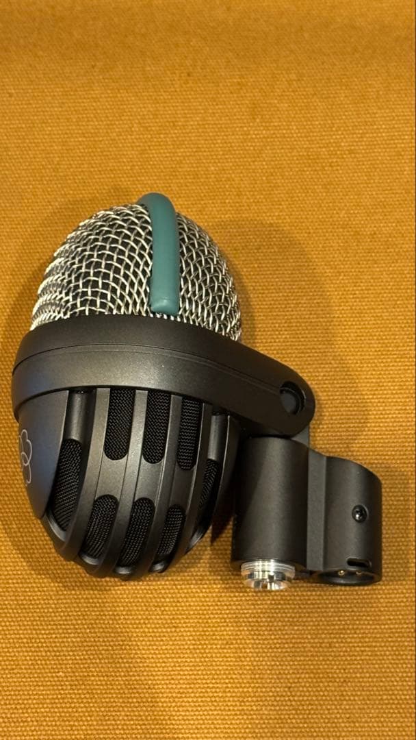 AKG D112 MkII ダイナミックマイク