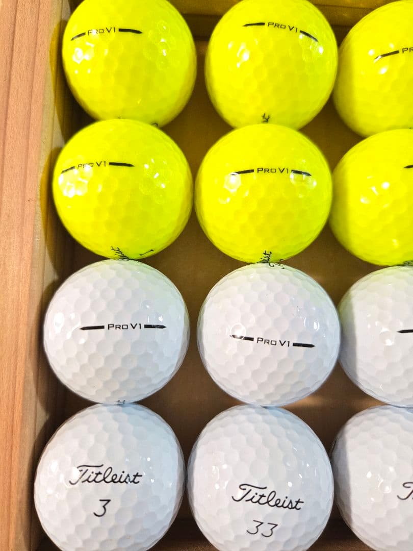 超美品　2025最新モデル　タイトリスト　prov1　ロストボール