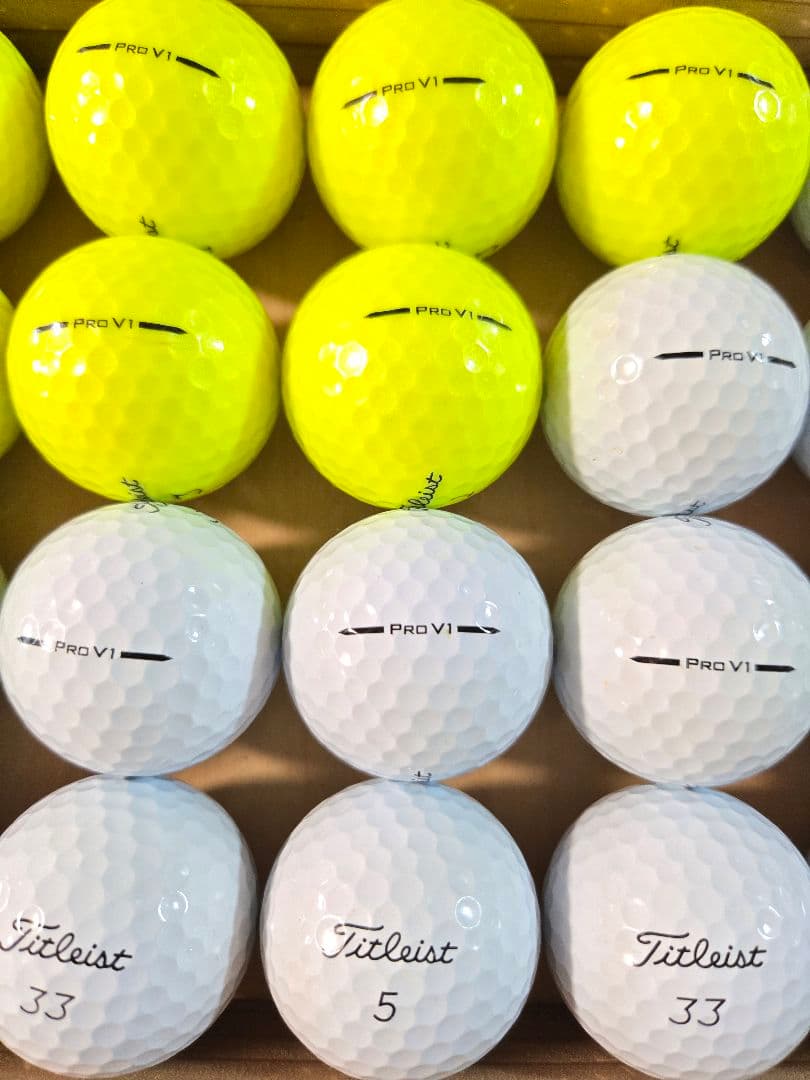 超美品　2025最新モデル　タイトリスト　prov1　ロストボール