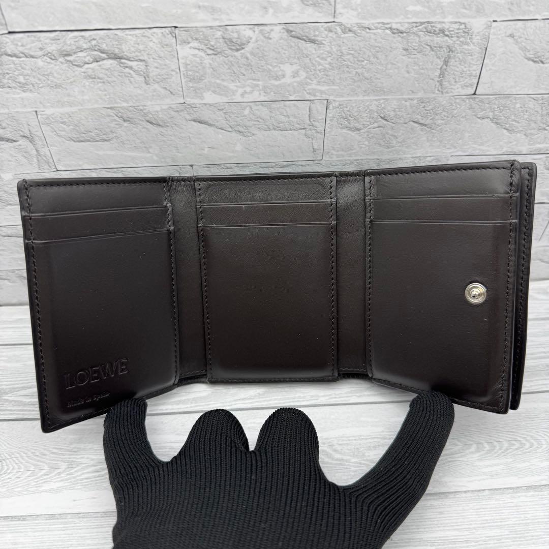 【現行・極美品】ロエベ　三つ折り財布　トライフォールド　アナグラム　ブラウン