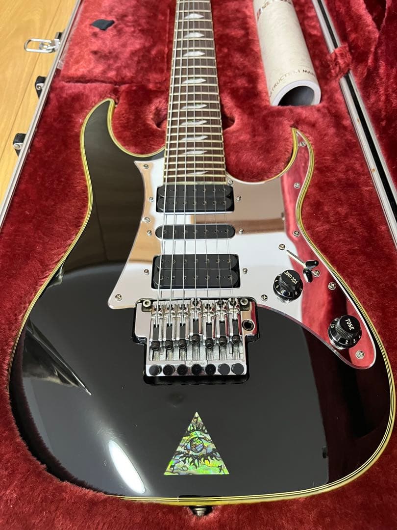 Ibanez Universe UV777P Steve Vai 7弦ギター