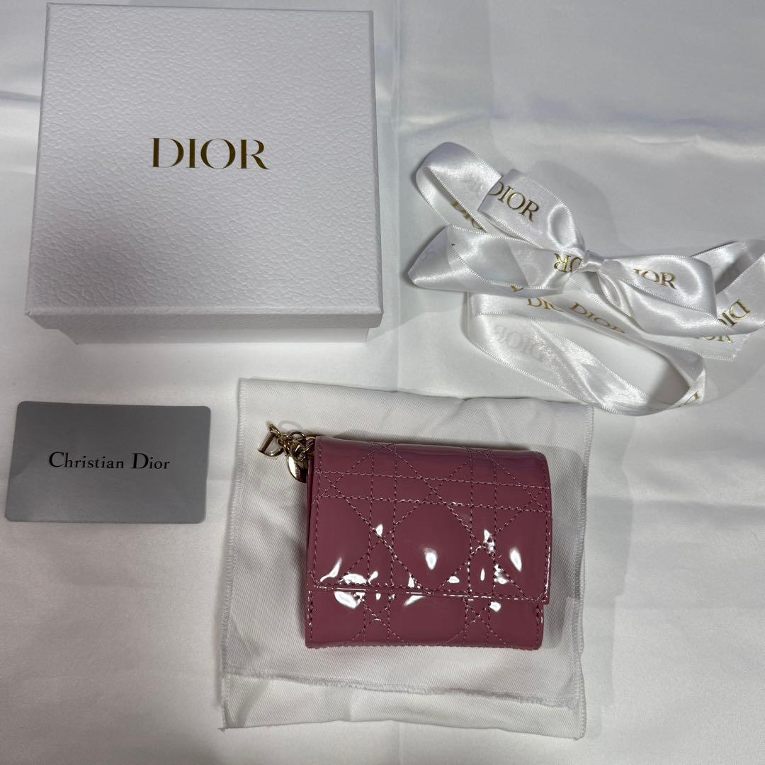 Lady Dior ロータスウォレット 三つ折財布