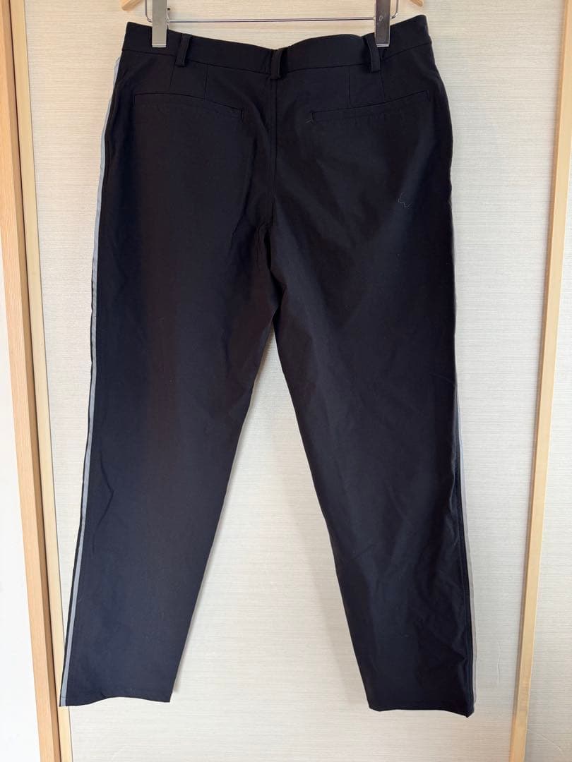 新品、未使用　muta ブラックパンツ