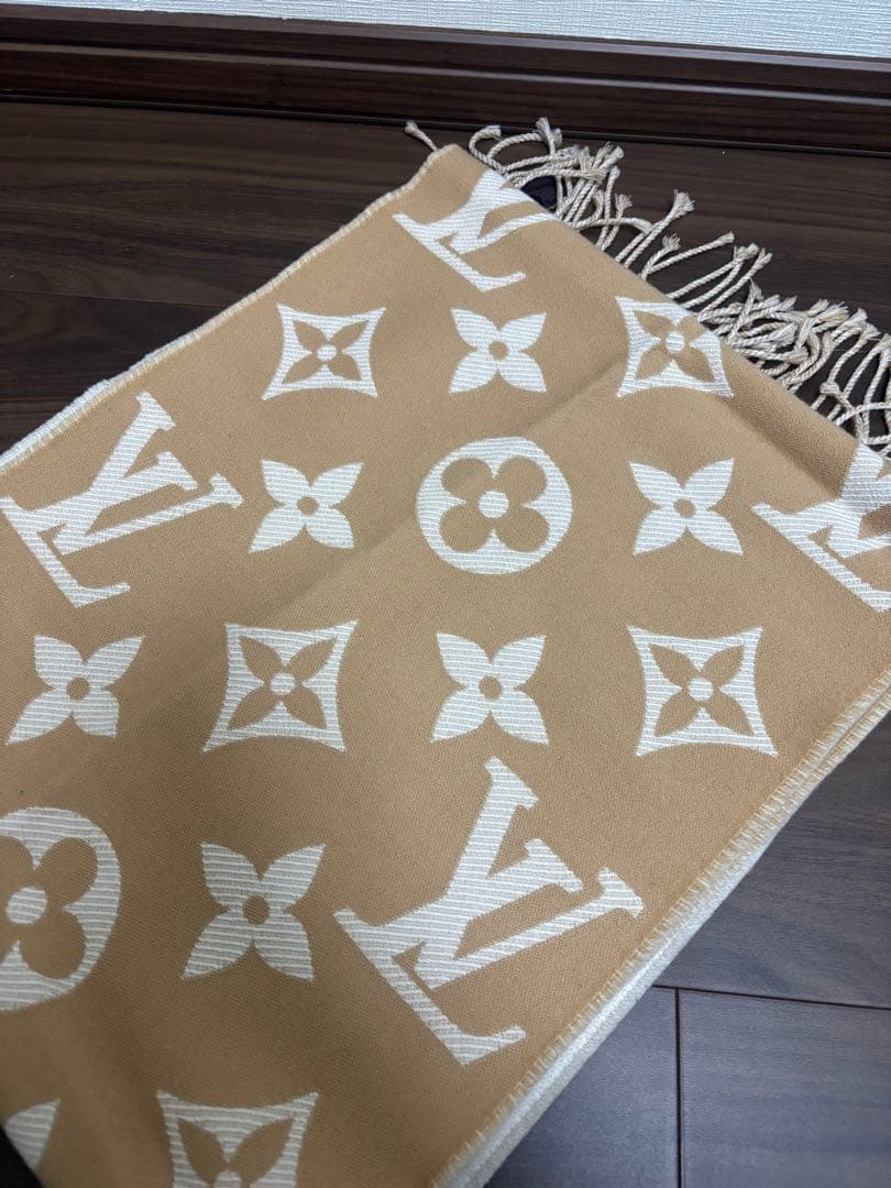 美品Louis Vuitton マフラー