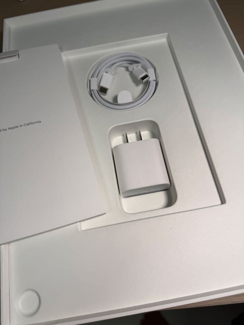 Apple 13インチ iPad Air(m3) スペースグレイ➕ケースなど付き