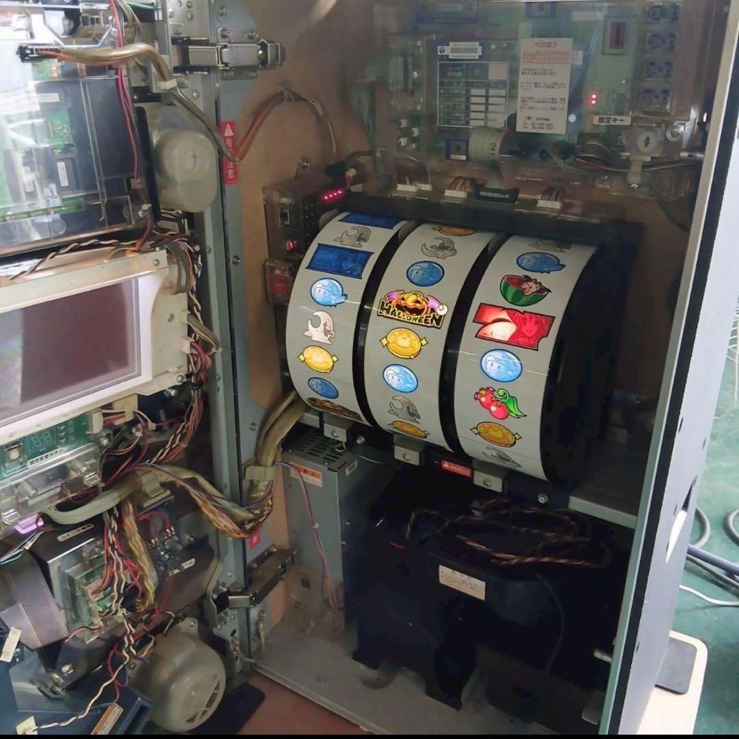★送料込み★KPE マジカルハロウィン2 通電動作確認済 パチスロ ジャンク品