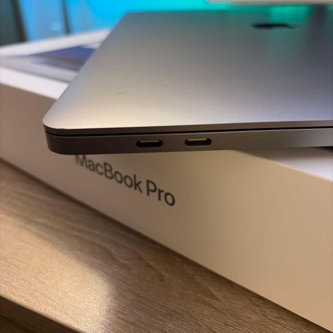 MacBookPro 16インチ 2019 i7 SSD 512GB