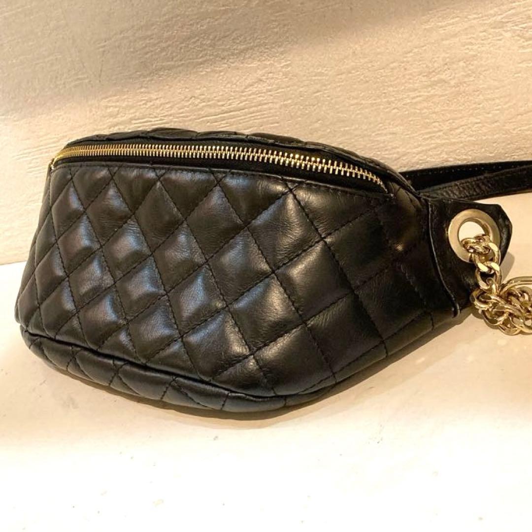 【美品】AULENTTI キルティング　ウエストバッグ　ボディバッグ　黒
