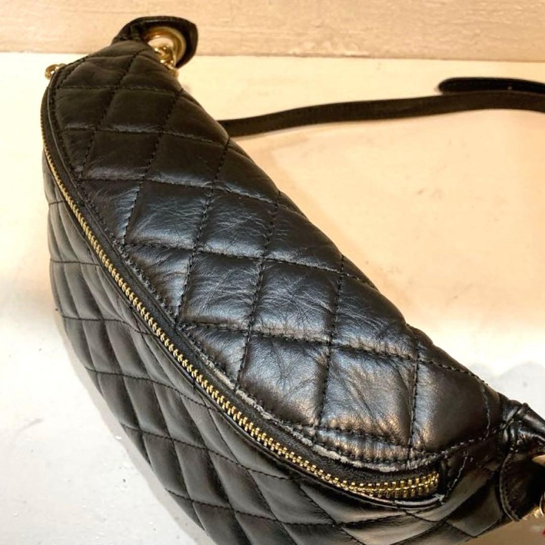 【美品】AULENTTI キルティング　ウエストバッグ　ボディバッグ　黒