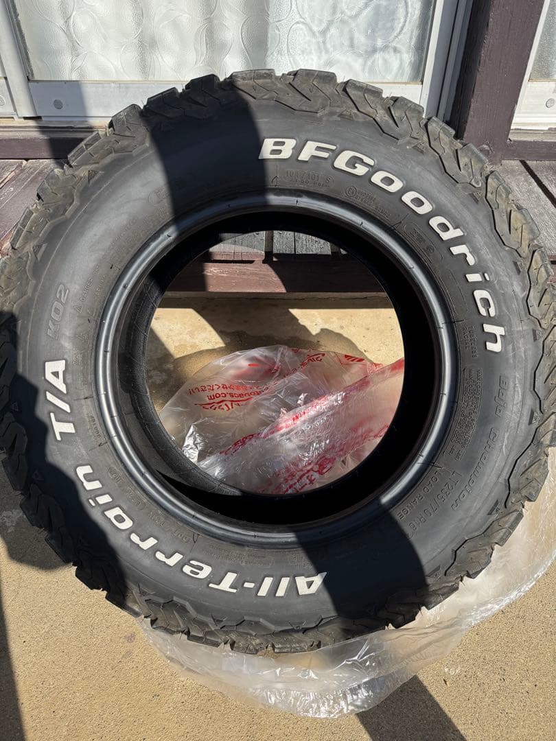 ②本目BFGOODRICH ALL-TERRAIN T/A® KO2