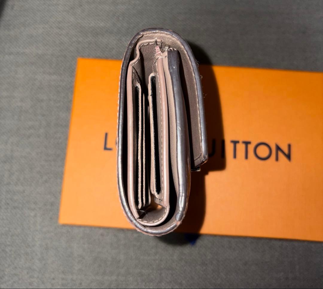 Louis Vuitton/ポルトフォイユ・カプシーヌ コンパクト