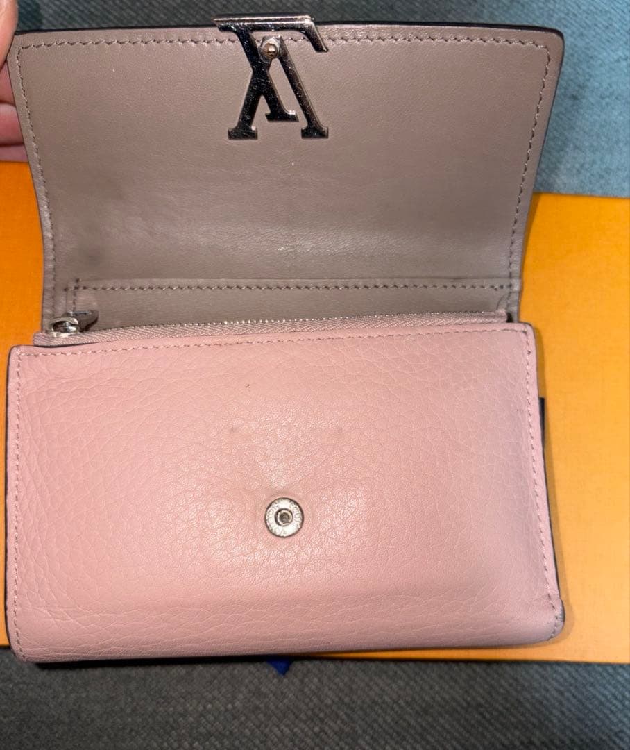 Louis Vuitton/ポルトフォイユ・カプシーヌ コンパクト