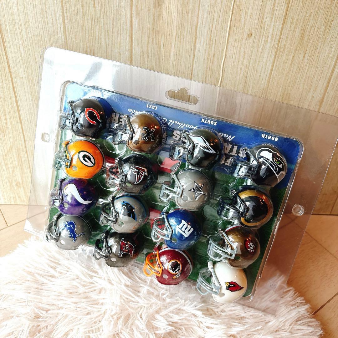 未使用　NFL ヘルメットトラッカー アメフト　ミニヘルメット32個セット